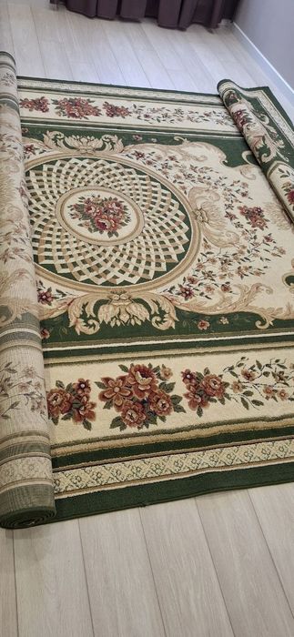 Ковёр 3х5 , в хорошем состояние