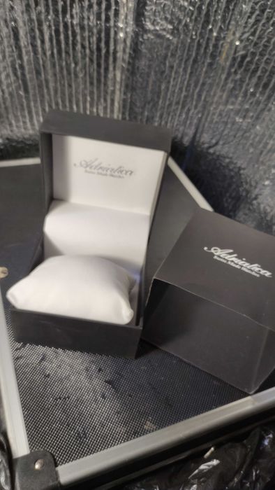 Продам коробки для разных часовых брендов.