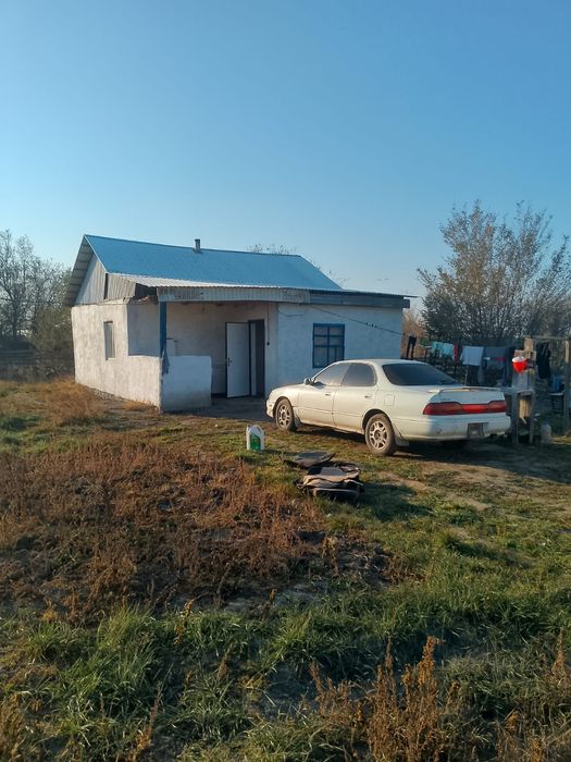 Уй сатылады 18соттык жер