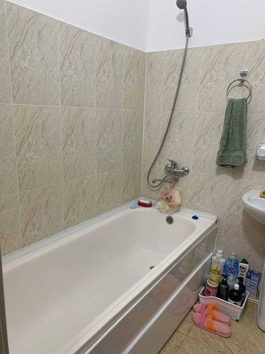 Yangi chosh-Teppa 2 xona 60m2 mebel texnikasi bilan.