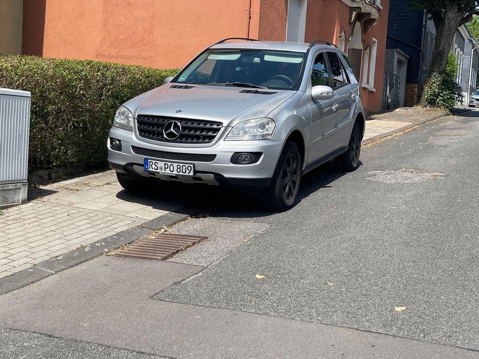 Продам Мерцедес ML.