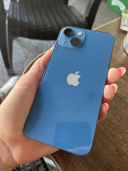 IPhone 13 син цвят