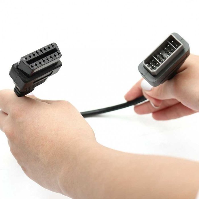 Преход за Nissan 14 пина към 16 pin OBD2