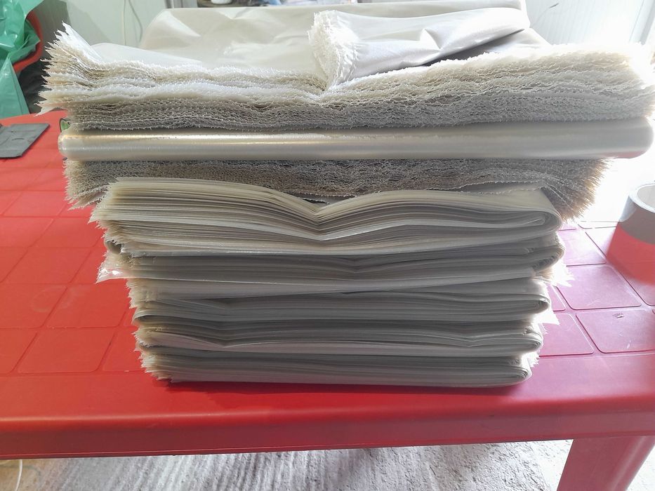 Saci plastic pentru peleti/bricheti.Ne aliniem la pretul peletilor!