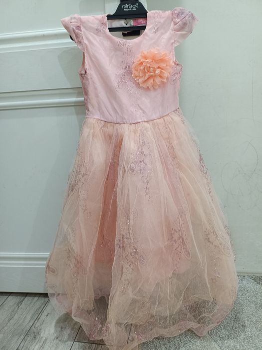 Продам платьяяяя