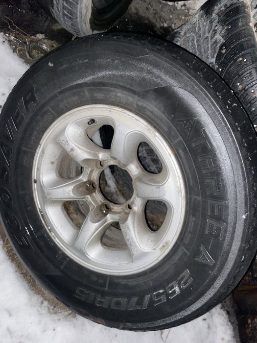 Продам запаску на делику, паджеро