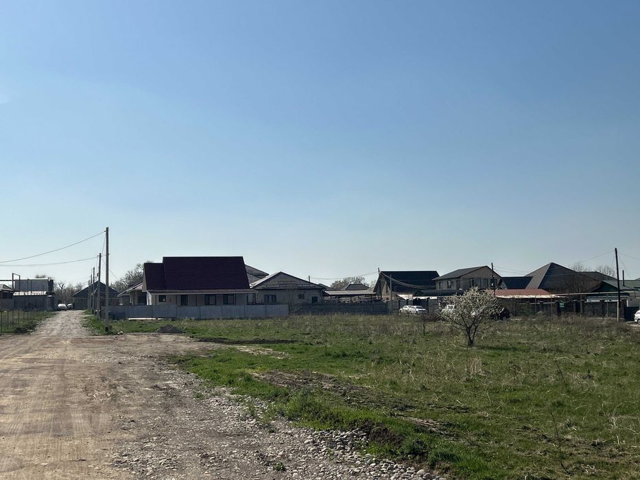 Продам участок на ломоносова 5 соток