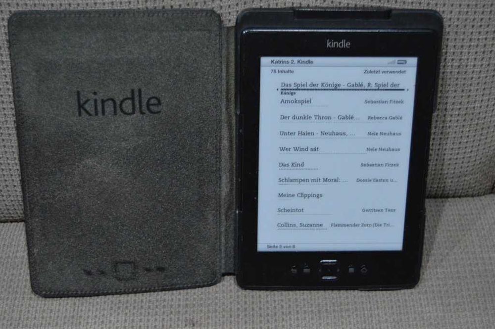 Amazon Kindle 4th Gen – Ultra-ușor și Simplu Butoane Fizice wifi, husa cu iluminare