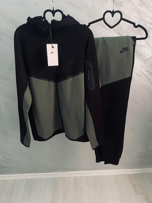 Treninguri barbati Nou