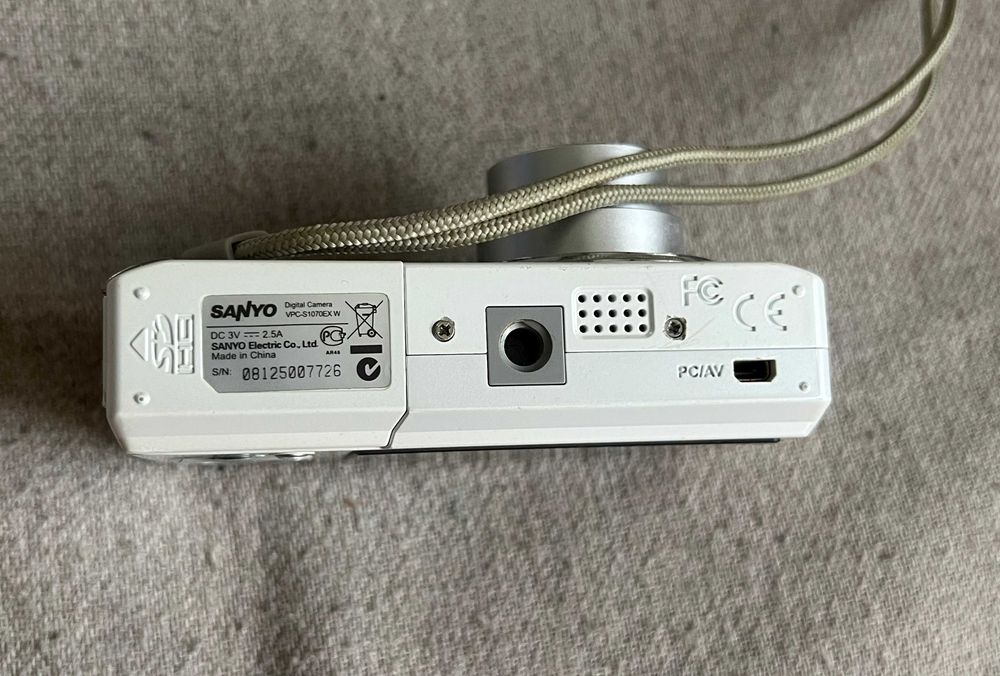 Aparat foto digital Sanyo VPC-S1070EX 10MP compact defect pentru piese