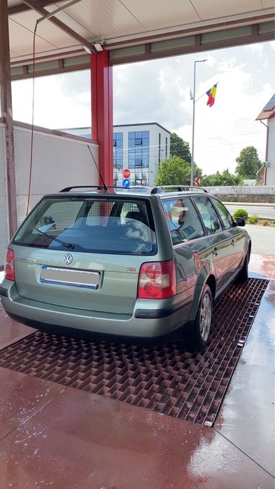 VOLKSWAGEN Passat 2004 — imagine 2