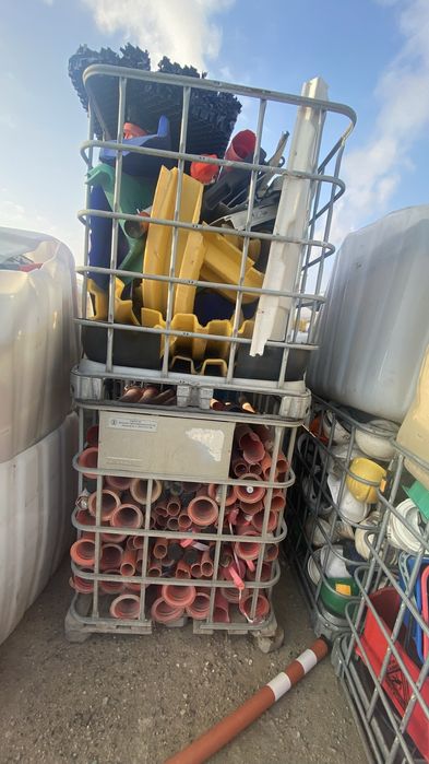 Продаю пластиковые отходы (несорт).