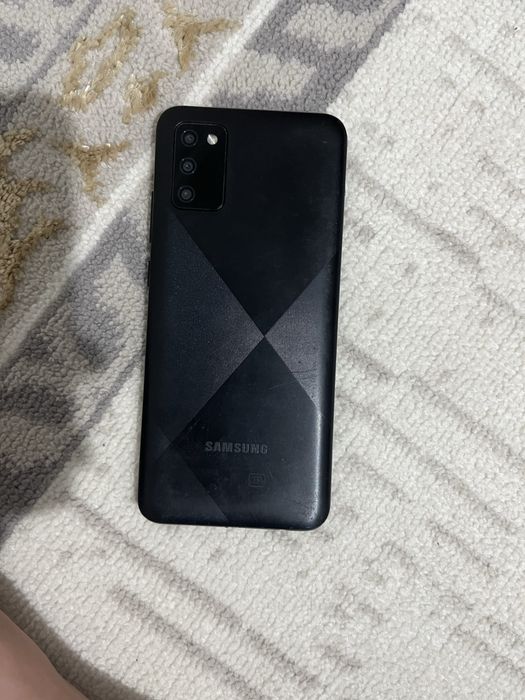 Продается телефон