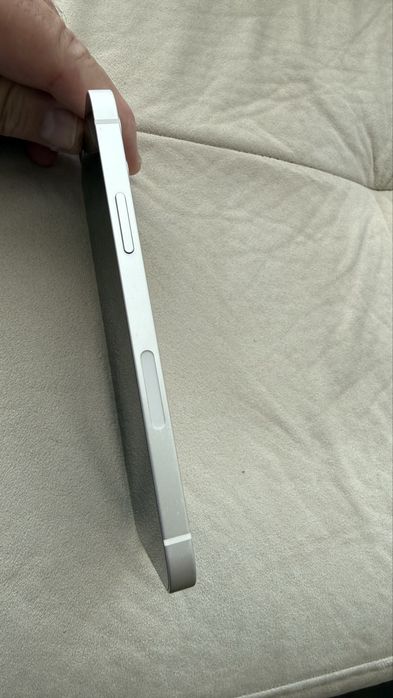 Iphone 12 128gb запазен