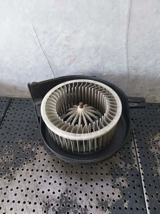 Aeroterma ventilator habitaclu 1.6 tdi vw polo 6r 6q1820015