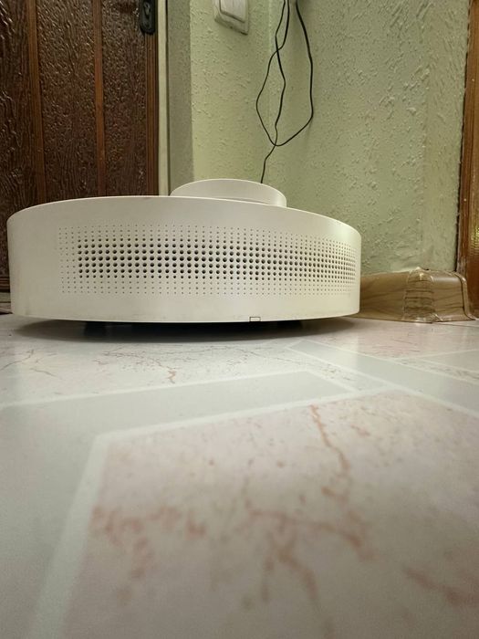 Продаются робот-пылесос моющий