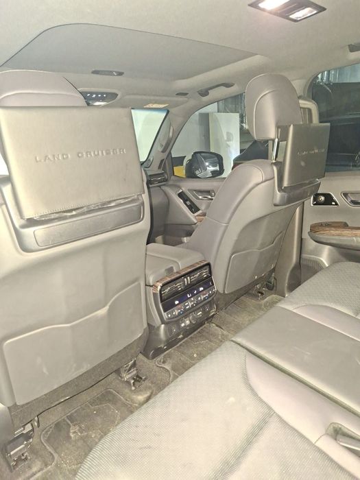 Toyota Land Cuiser 300 SFX X1