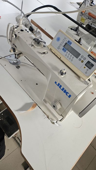Masini de cusut liniare/speciale