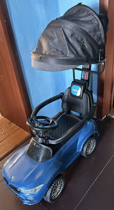 Продам толокар машинка