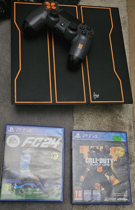 Consolă PlayStation 4 (PS4) 1TB Ediție Limitată Call of Duty Black Ops III + Controller Original BO3