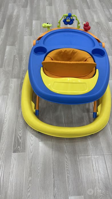 Ходинок из бренда chicco