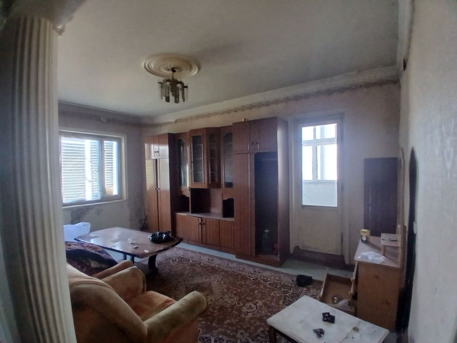 1 Xonali sharoyitlari bor