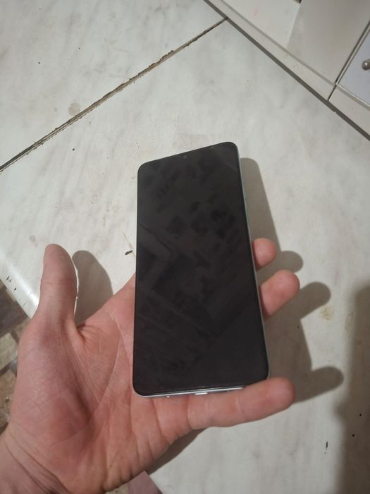 “Honor X5 Plus 256GB, идеал, срочно”