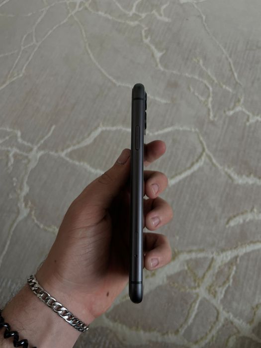 айфон 11 в хорошем состоянии