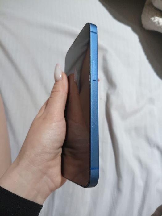 iPhone 13 2023года 128Г