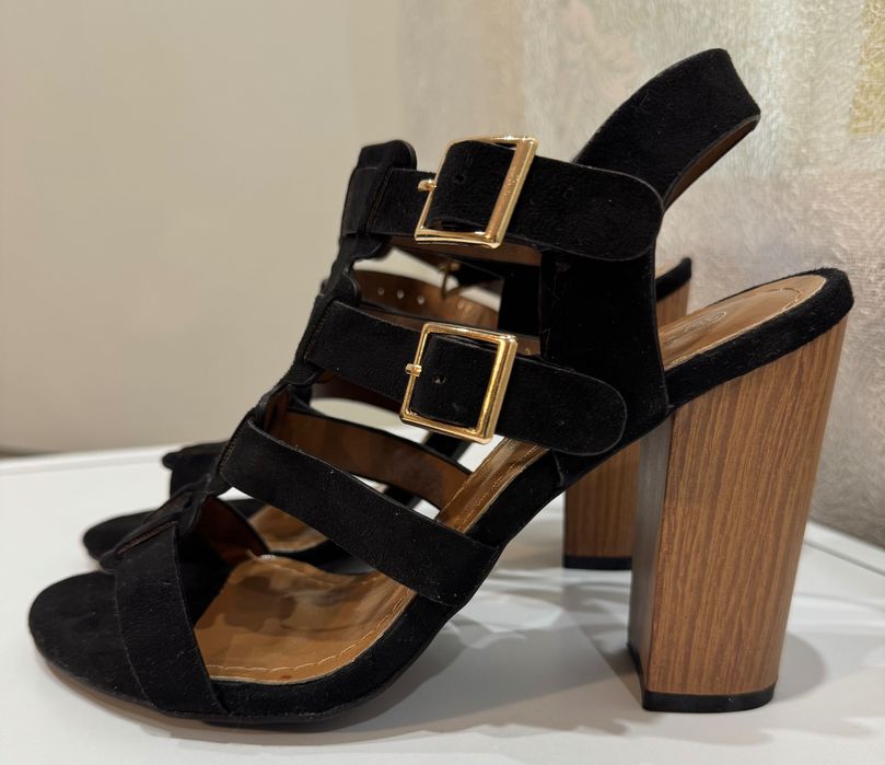 Дамски сандали, различни модели  37-38 номер