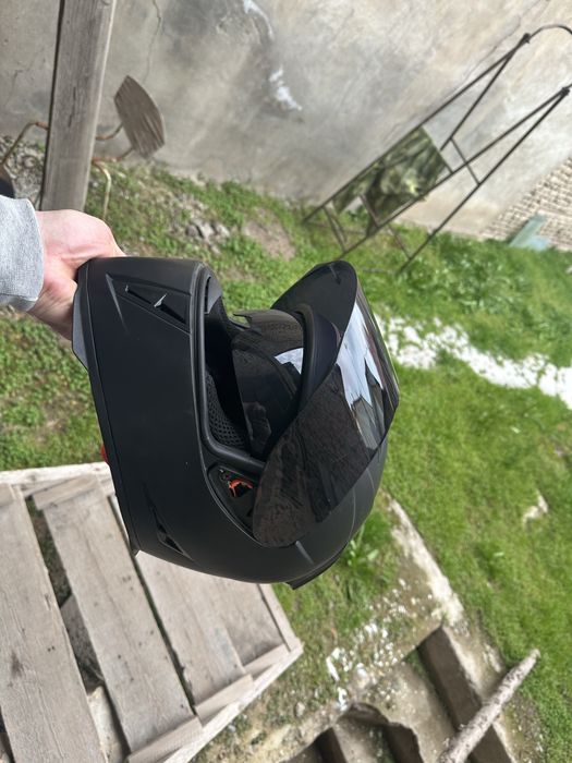 Продам мотошлем Jiekai