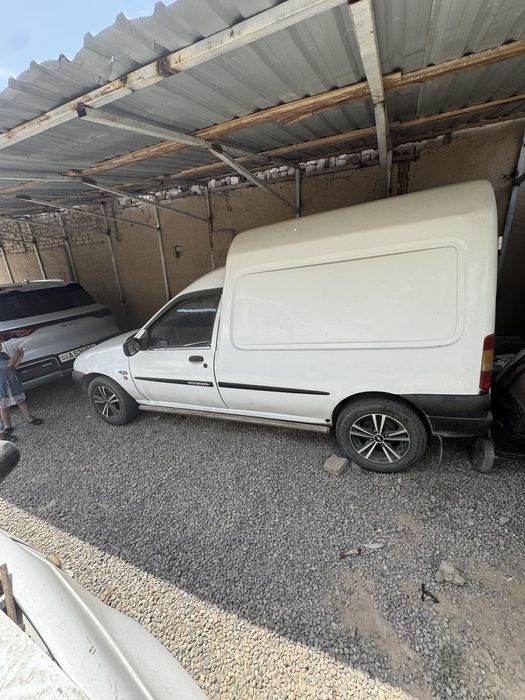 Fard courier продаю