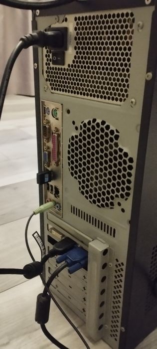 Персонален/настолен компютър в отлично състояние