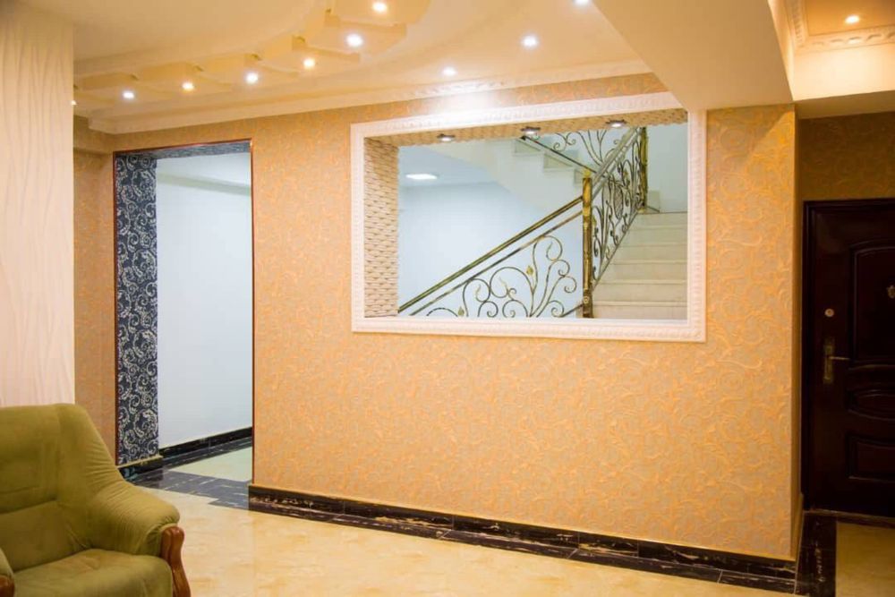 Отдельно Стоящее ЗДАНИЕ в Ц ентре на 7,5 сотках с 25 парковочными мест