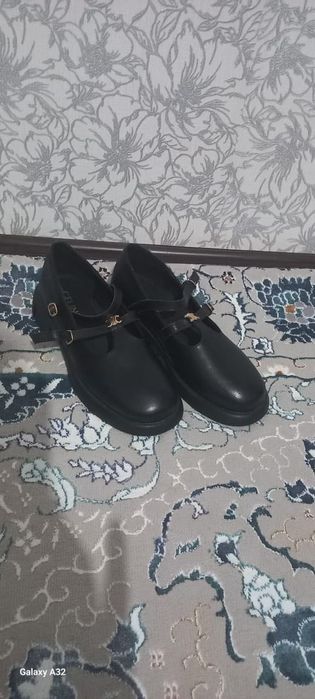 Женская обувь кожа