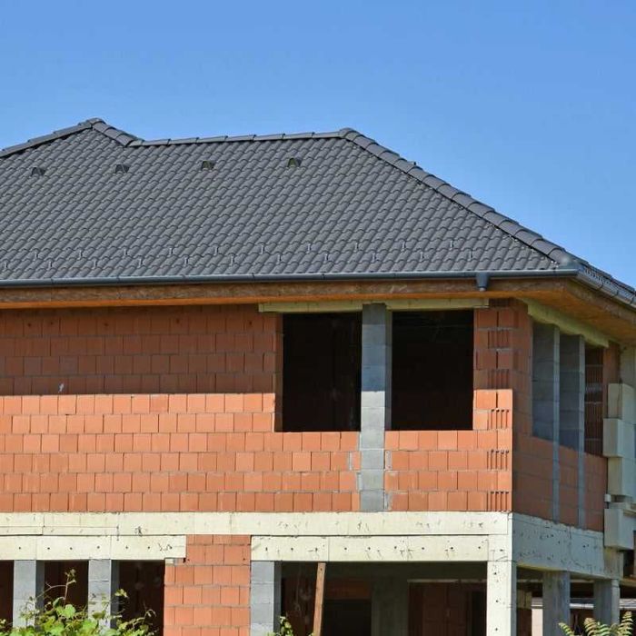 Firma constructii. case la rosu material+manopera