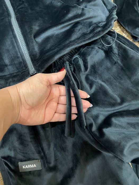 Дамски екип Karma