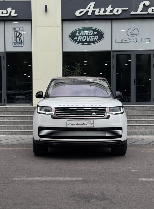 Range Rover SV P65