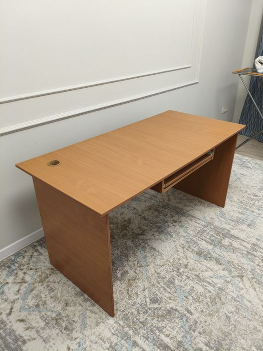 Офисный Стол 10000