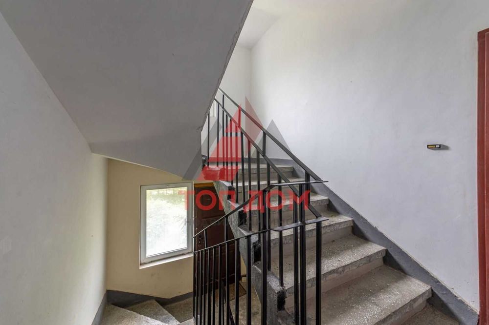 Продава се Тристаен апартамент в Варна, Бриз - 90 кв.м за 1490 €/кв.м - Снимка #13