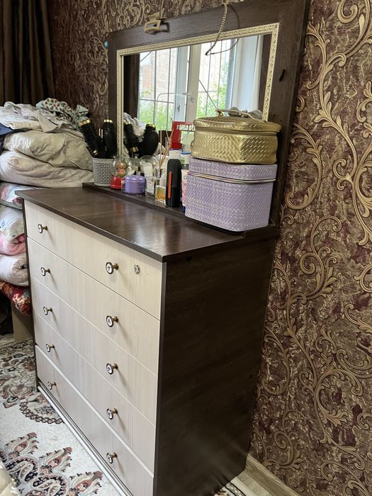 Спальный гарнитур б/у