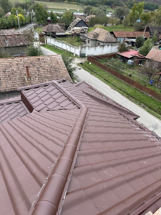 Reparatii acoperisuri montaj tigla metalica tabla dulgherie jgheaburi