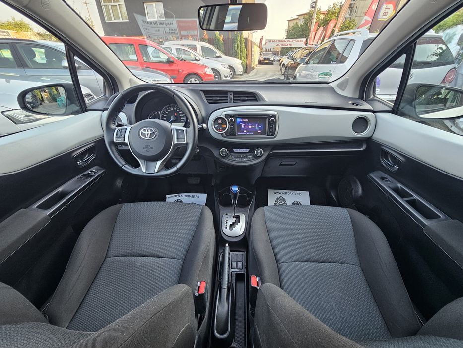 Toyota Yaris 1.5 hybrid Automata.Posibilitate RATE fara AVANS!