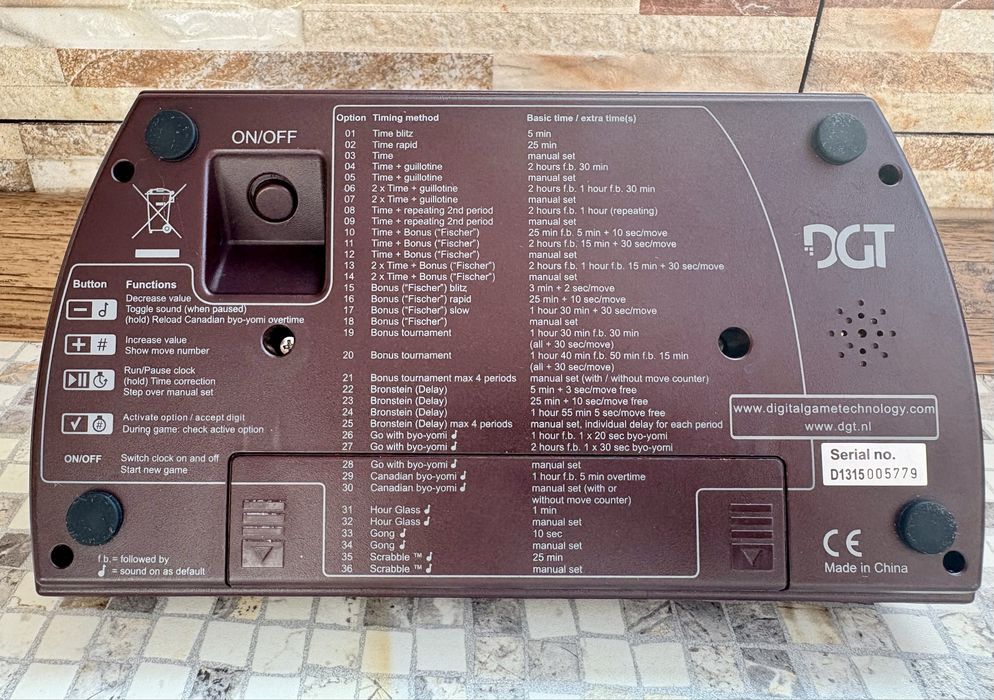 Шах часовник DGT 2010