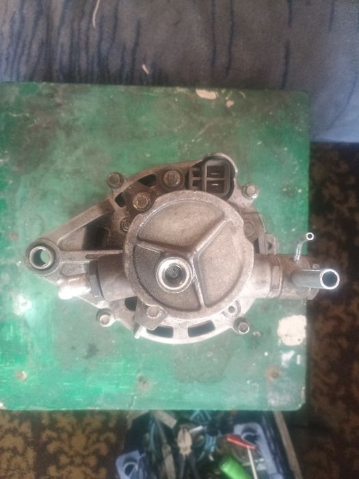 Продам генератор на автомобиль