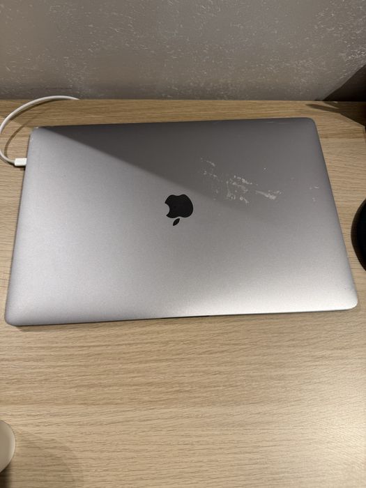 Laptop MacBook Pro 2017 Touchbar