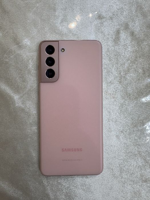 SAMSUNG S21 5g 8/256 bir qo’l ishlatilgan xolati ideal