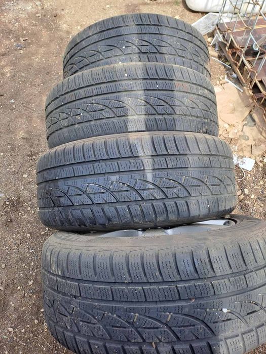 Hankook 235 55 r17 ( Гумите вървят с Джантите)