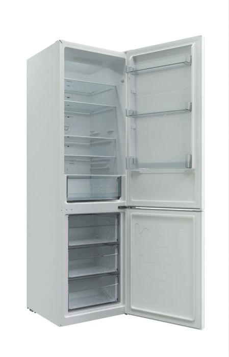 холодильник  Candy CCRN 6200W