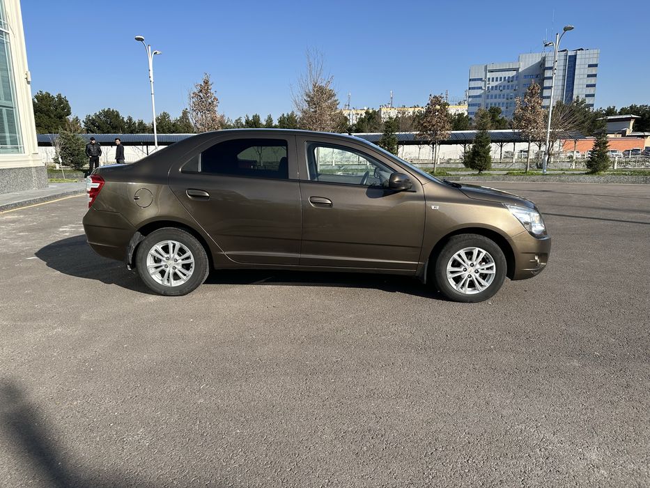 Chevrolet Cobalt 2023 — 3